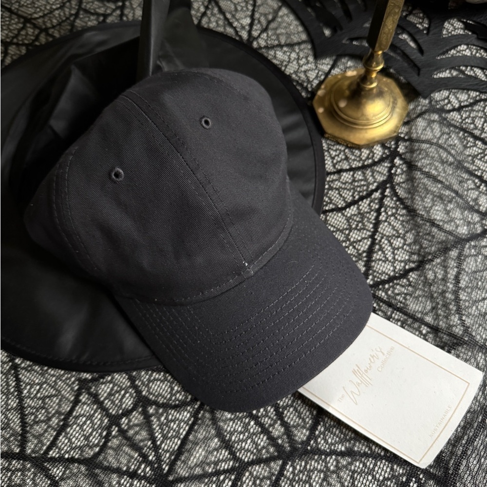 NewEra Classic Charcoal Baseball Cap - Picture 5 of 5